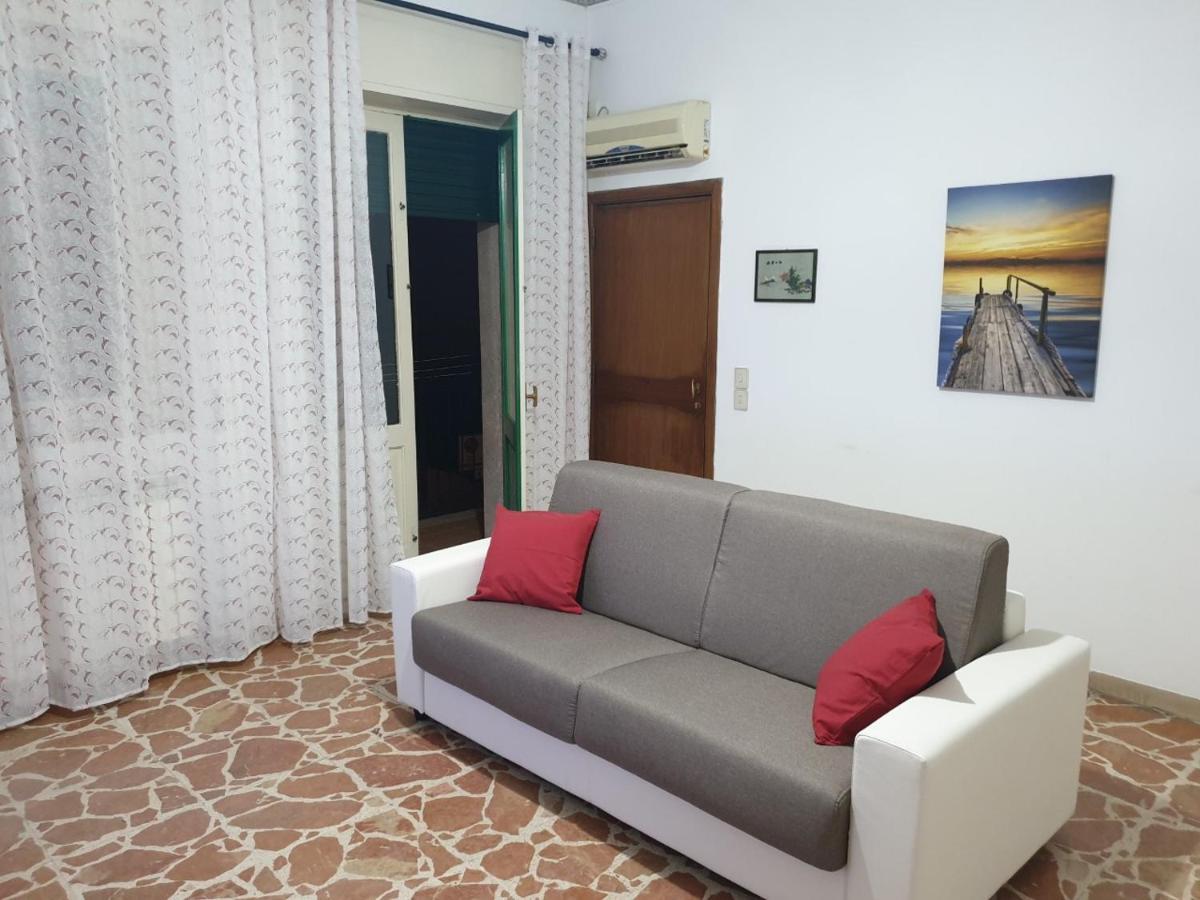Chiara Naxos Apartment 贾迪尼-纳克索斯 外观 照片